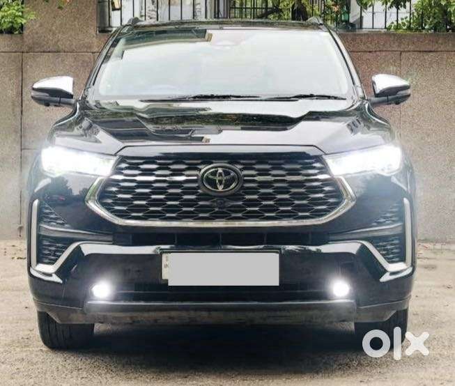 Toyota Innova Hycross 2.0 Zx Hybrid 7 Str, 2026, Petrol