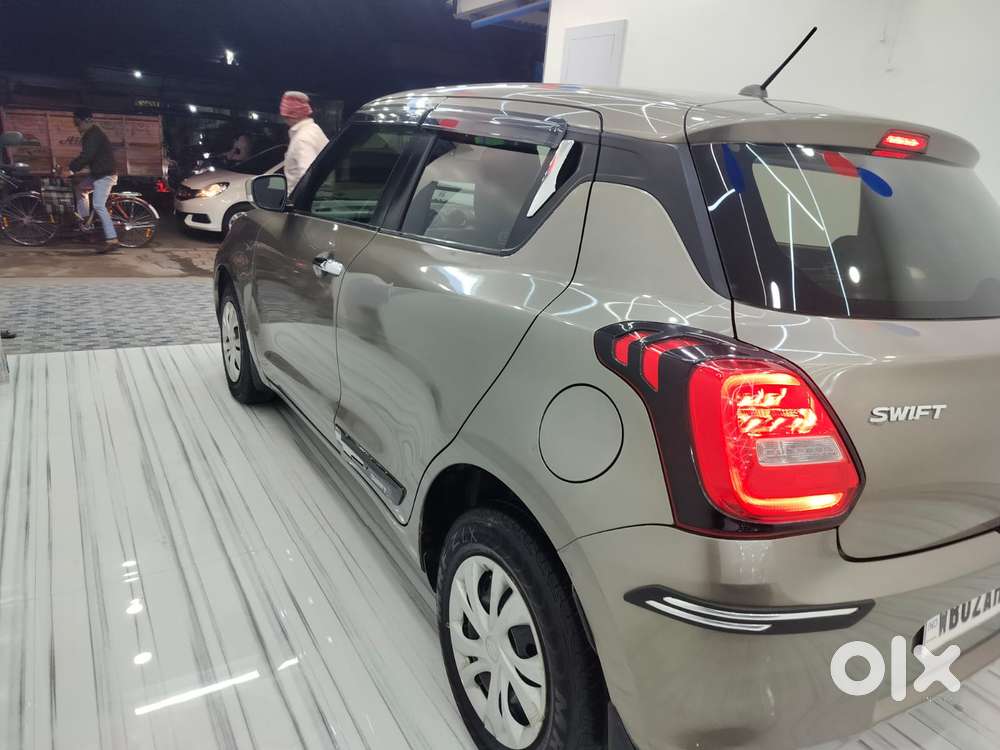 Maruti Suzuki Swift Vxi + Manual, 2018, Petrol