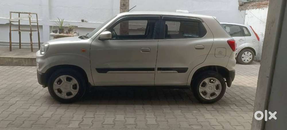 Maruti Suzuki S-presso Vxi At, 2022, Petrol