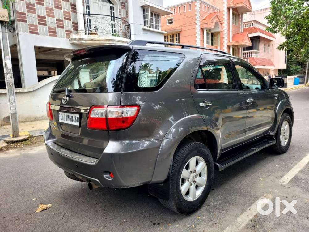 Toyota Fortuner 3.0 4x4 Manual, 2011, Diesel