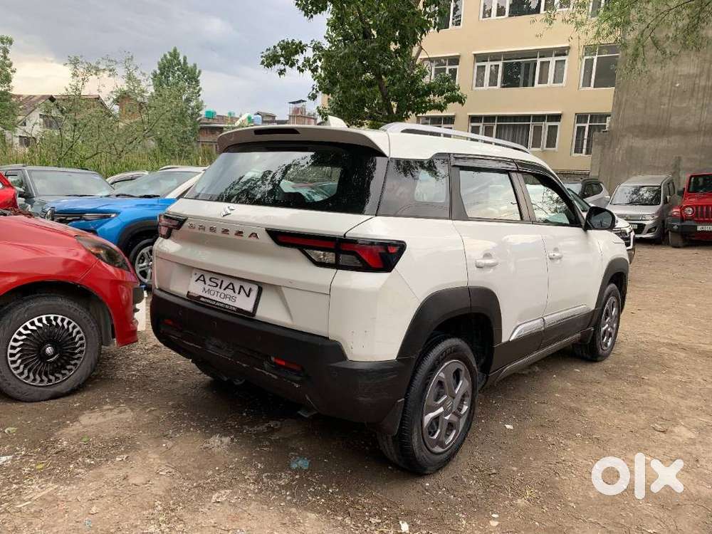 Maruti Suzuki Brezza 1.5 Vxi Smart Hybrid, 2024, Petrol