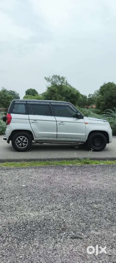 Mahindra Tuv 300 2016