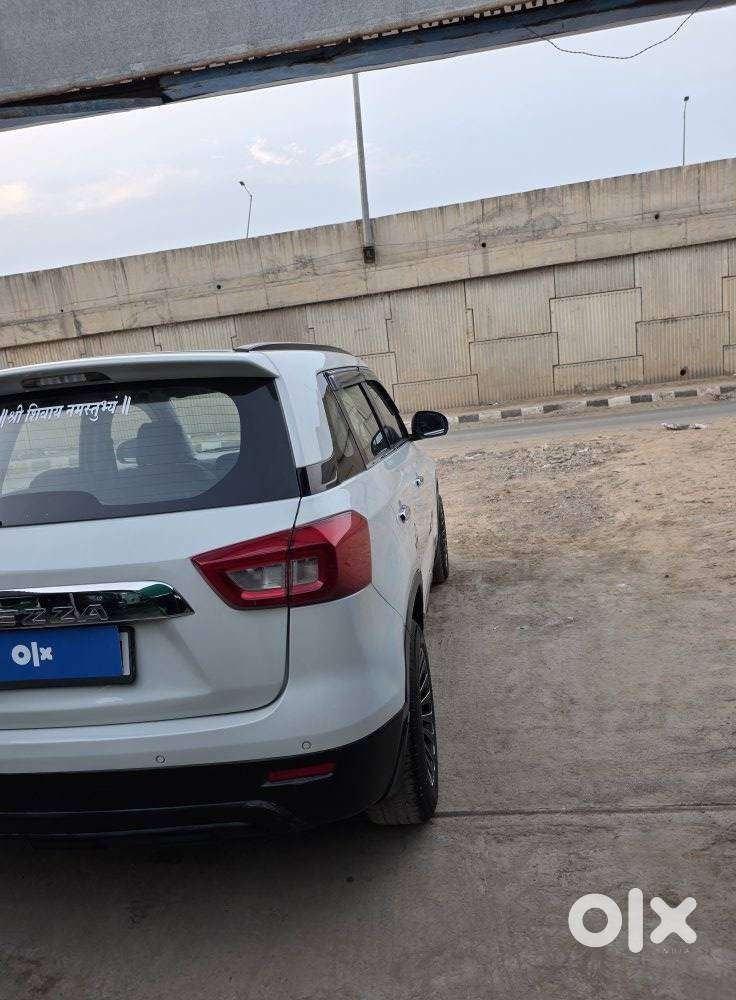 Maruti Suzuki Brezza 1.5 Vxi Cng, 2021, Petrol