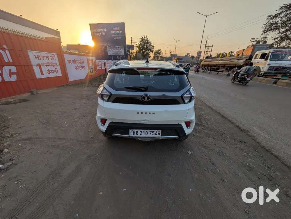 Tata Nexon 2021 Petrol 82000 Km Driven With Brand New Tyre.