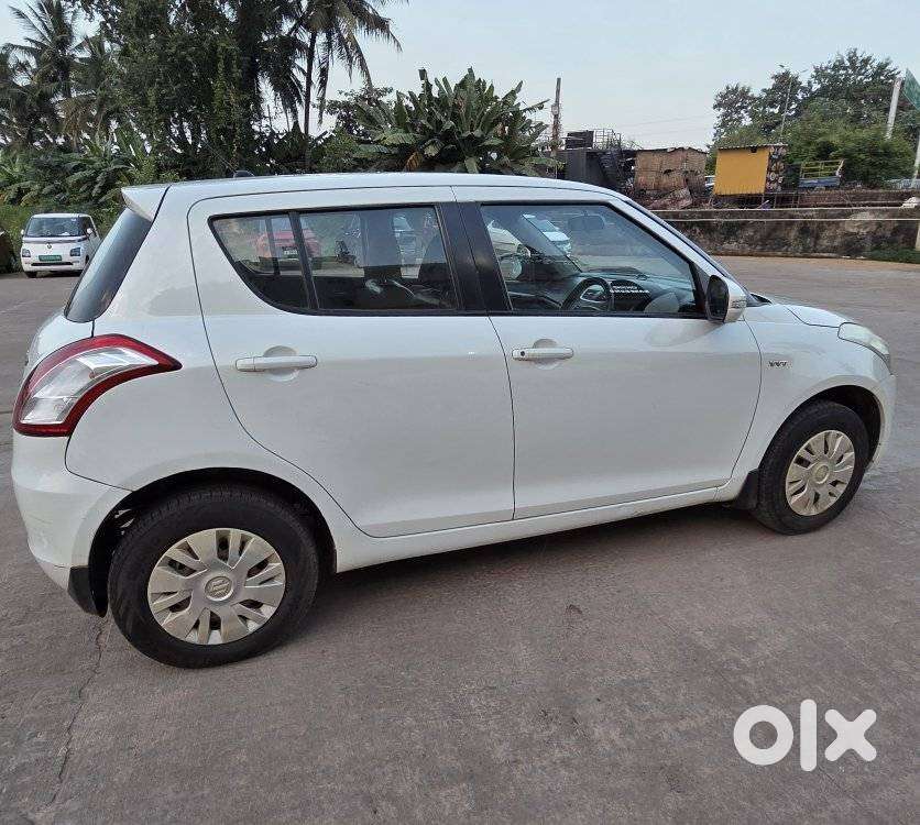 Maruti Suzuki Swift Vxi 1.2 Abs Bs-iv, 2014, Petrol