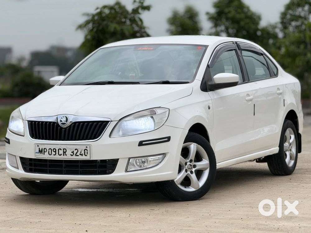 Skoda Rapid 1.5 Tdi Ambition Plus, 2015, Diesel
