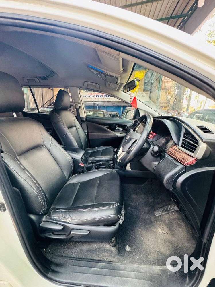 Toyota Innova Crysta Touring Sport 2.4 Mt, 2017, Diesel