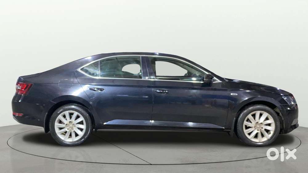 Skoda Superb Lk 1.8 Tsi At, 2016, Petrol