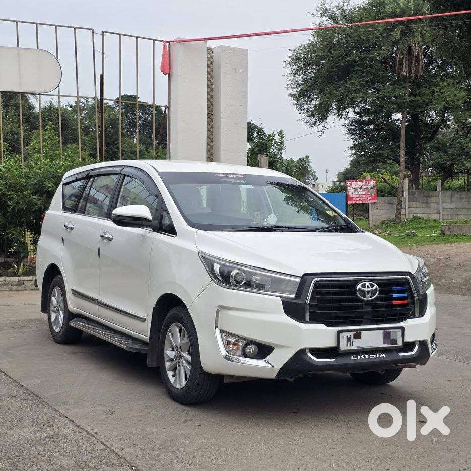 Toyota Innova Crysta 2.4 V 8 Str, 2017, Diesel