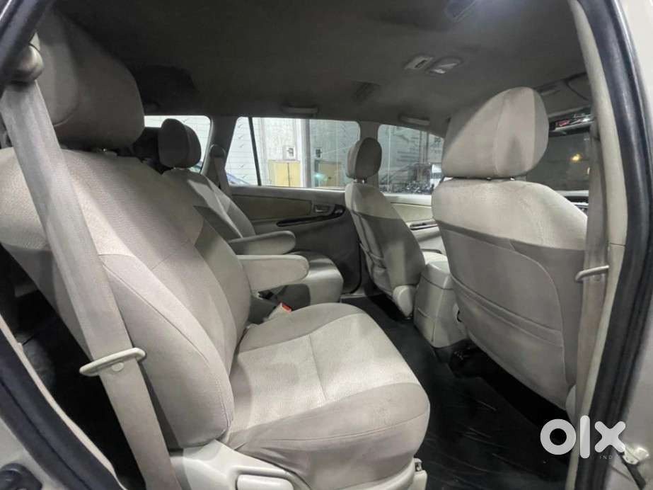 Toyota Innova 2.5 Vx 7 Seater Bs Iv, 2014, Diesel
