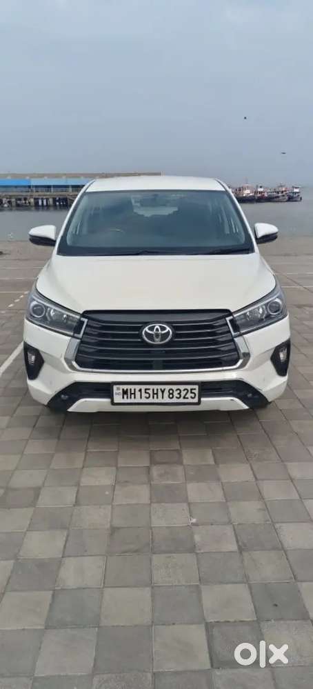 Innova Crysta V