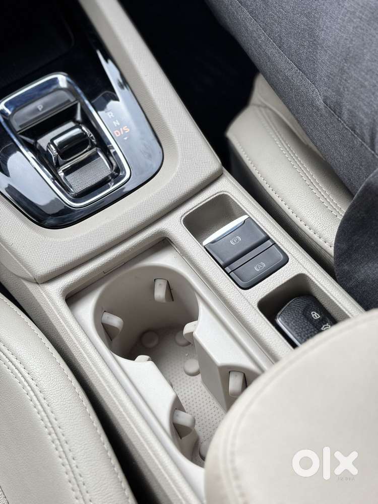 Skoda Octavia 2.0 L K Tsi At, 2022, Petrol