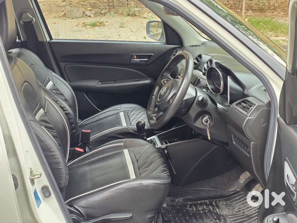 Maruti Suzuki Swift Vxi Optional, 2020, Petrol