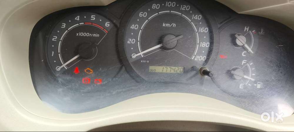 Toyota Innova 2.5 G2 2011