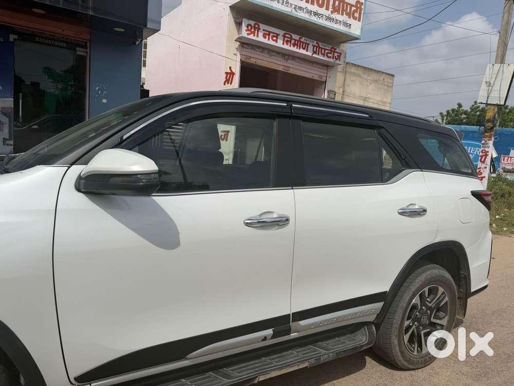 Toyota Fortuner Legender 4x2 At 2.8, 2024, Diesel