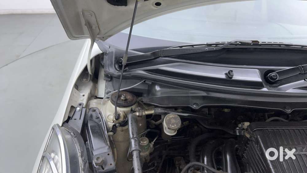 Maruti Suzuki Swift Dzire 1.3 Vxi, 2015, Petrol