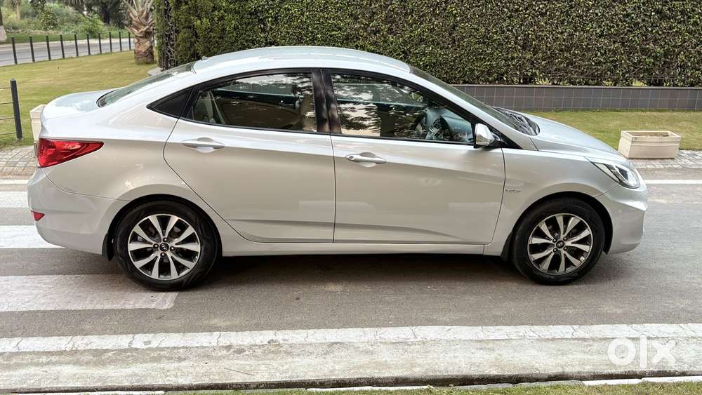 Hyundai Fluidic Verna