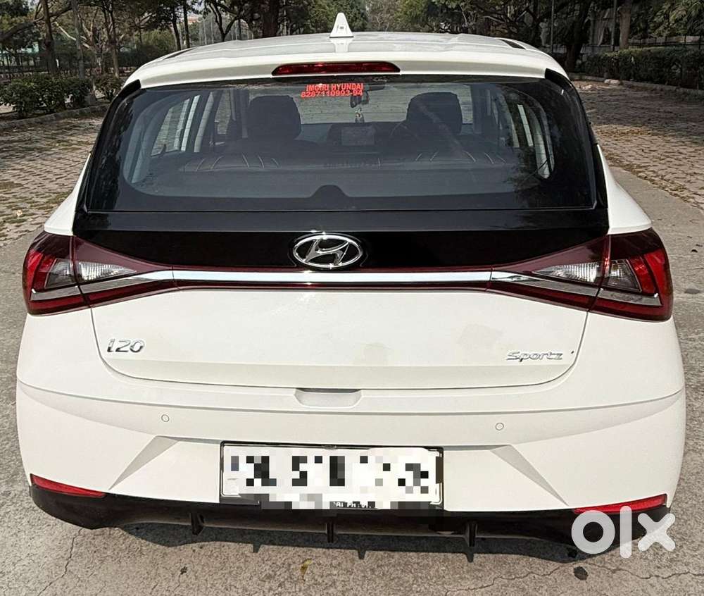 Hyundai I20 Sportz 1.2 Ivt, 2022, Petrol