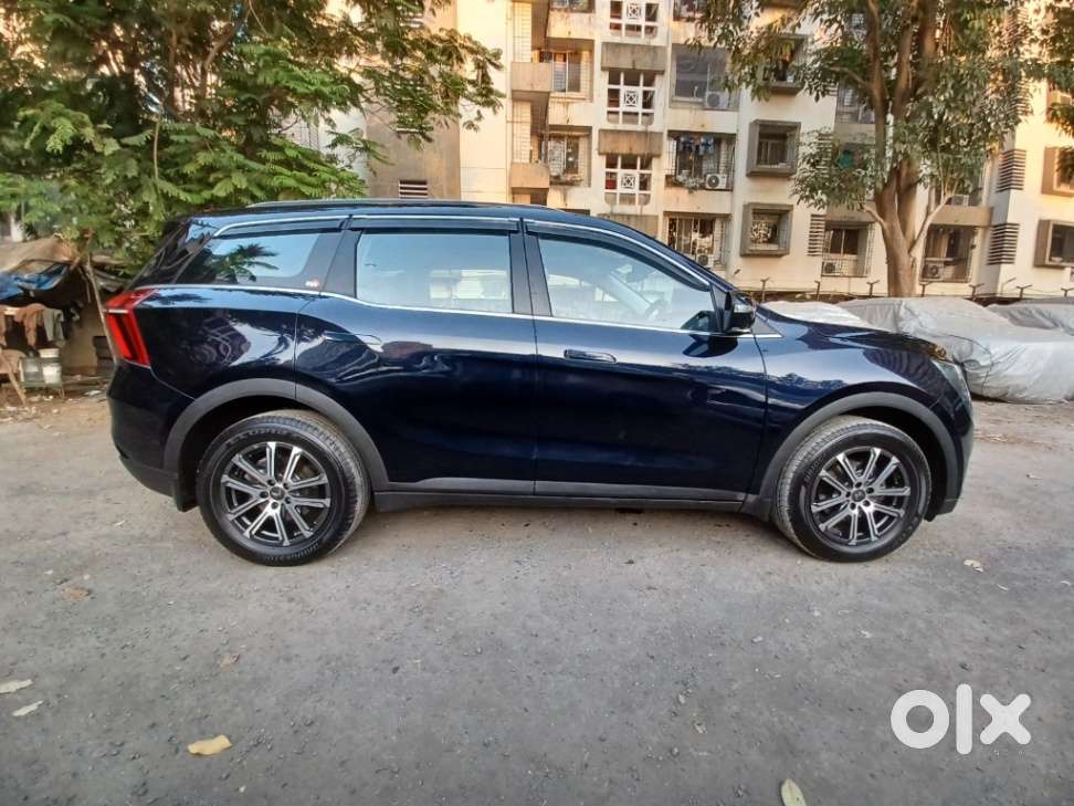 Mahindra Xuv700 2.0 Ax 7 Petrol At Luxury Pack Str, 2024, Petrol