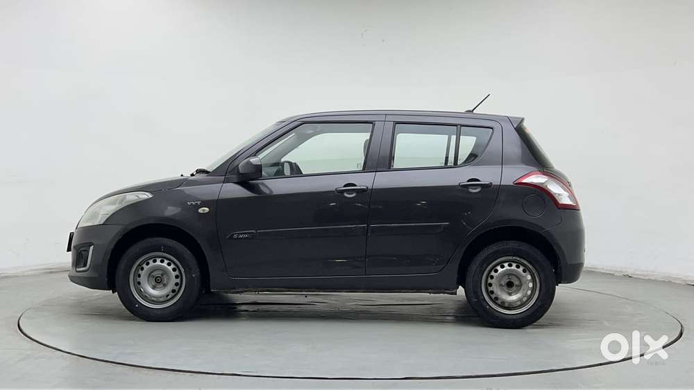 Maruti Suzuki Swift 1.2 Lxi (o), 2017, Petrol