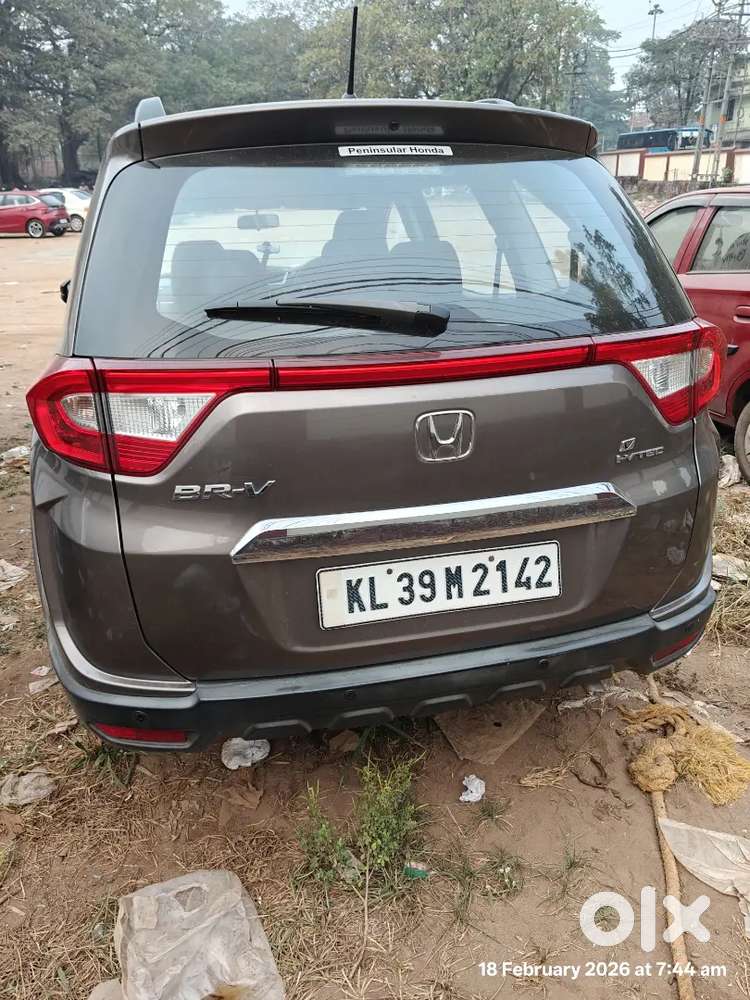 Honda Br-v 2017 Petrol Well Maintained, Full Company Service