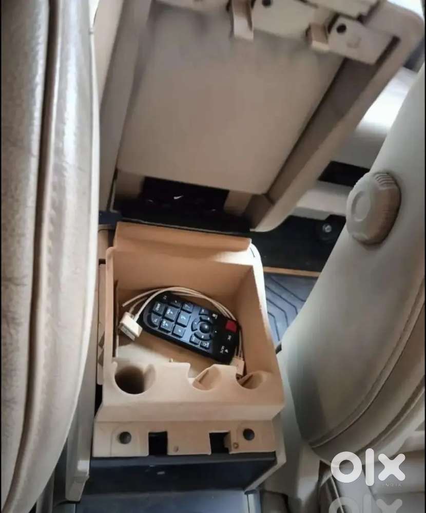 Mahindra Xuv 500 W10 Model/ 24000 Km Driven