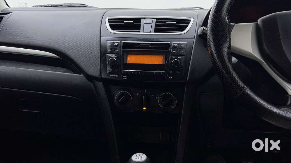 Maruti Suzuki Swift Vvt Vxi, 2017, Petrol