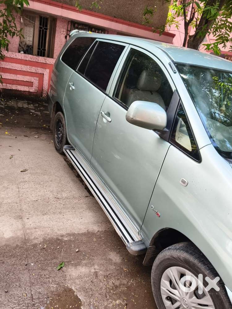 Toyota Innova Diesel 8 Str