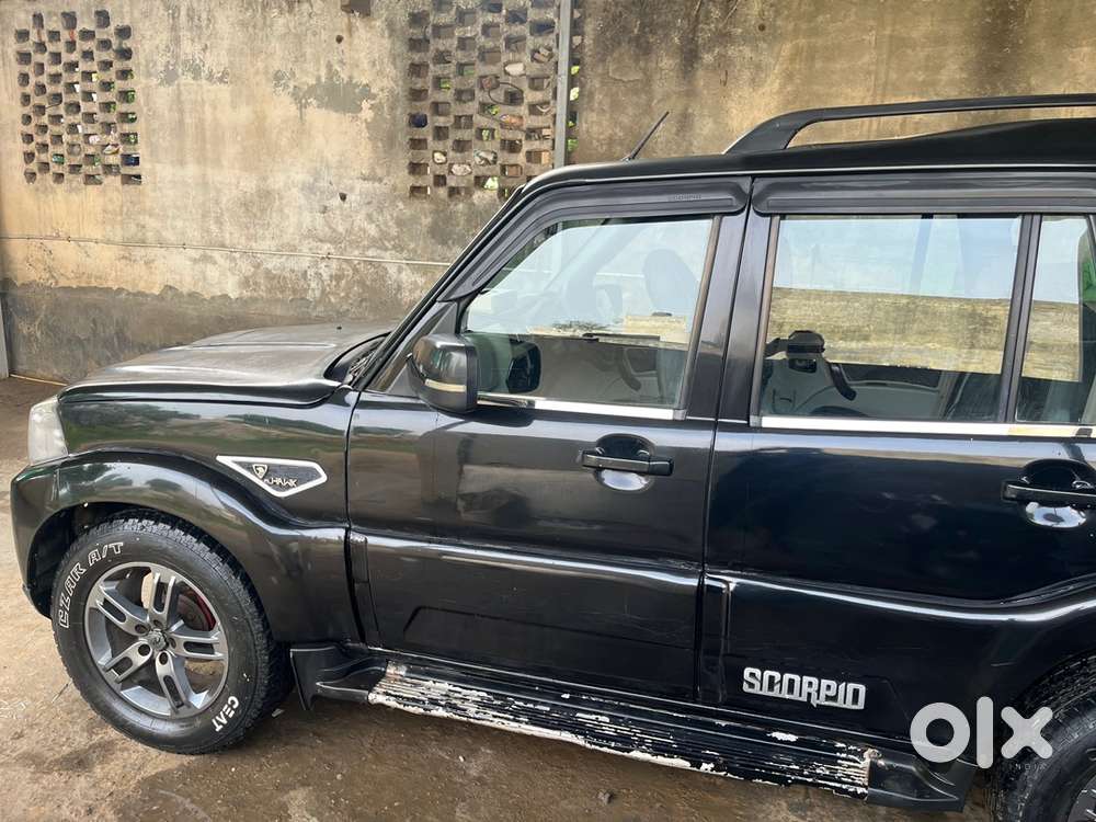 Mahindra Scorpio 2014 Modified Into S11