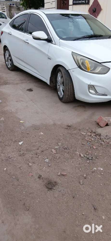 Hyundai Verna 1.6 Crdi 2012 Diesel Manual
