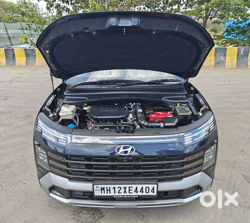 Hyundai Alcazar 2.0 Signature (o) Petrol At 6 Str, 2024, Petrol