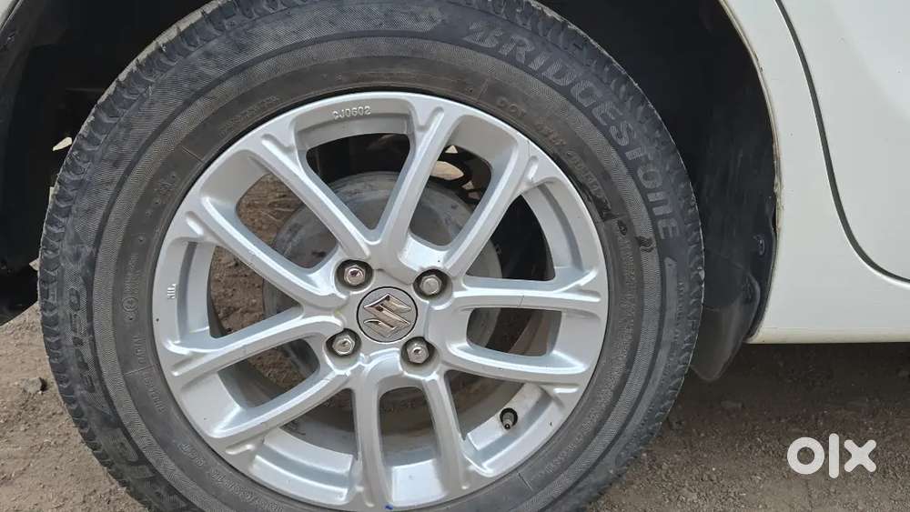 Maruti Suzuki Swift 2024 Petrol +cngwell Maintained