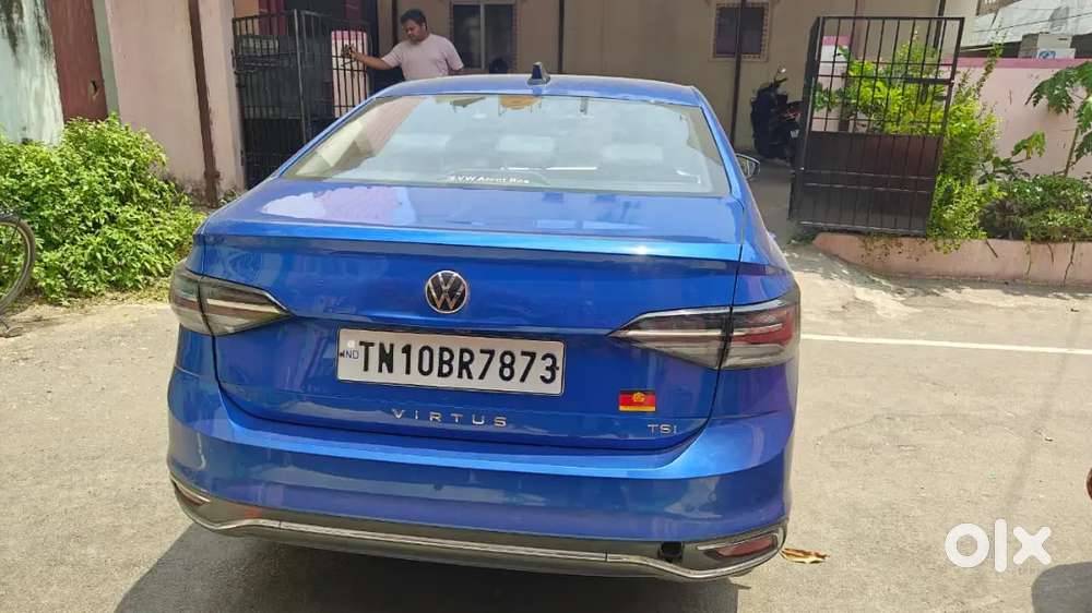 Volkswagen Vitrus Highline Single Owner Company Service Maintenance