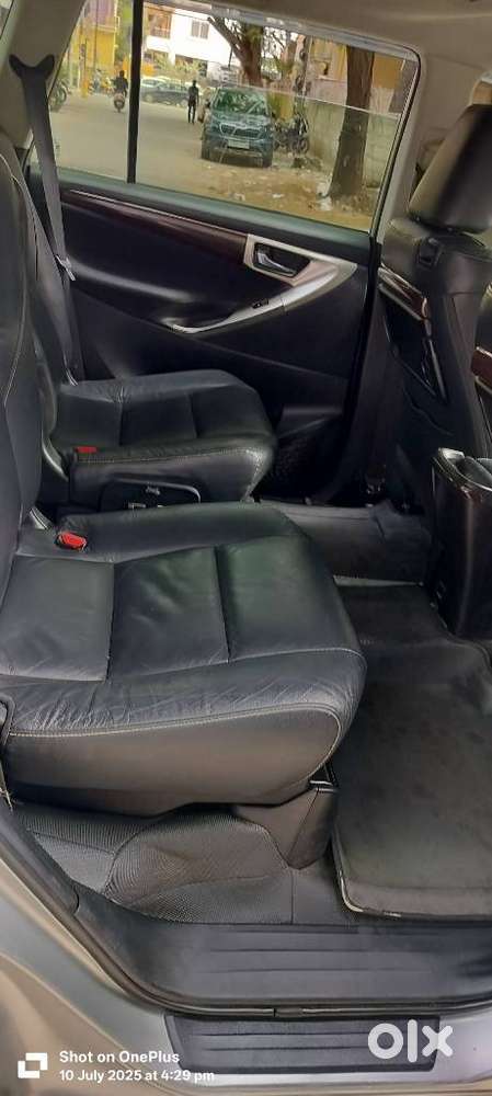 Toyota Innova Crysta 2.4 Zx Mt, 2016, Diesel