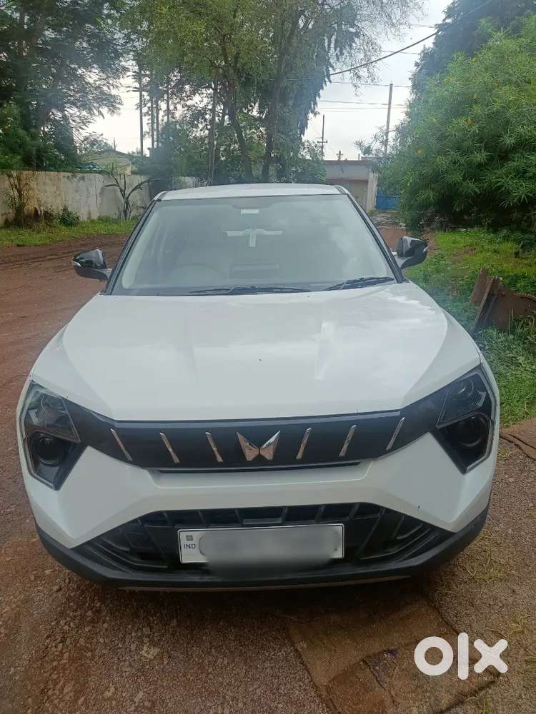 Mahindra 3xo Mx1 2024 Petrol Well Maintained