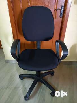 Wooden study chair discount olx