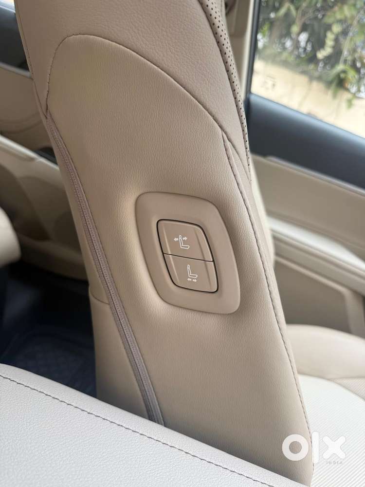 Toyota Camry Hybrid, 2023, Petrol