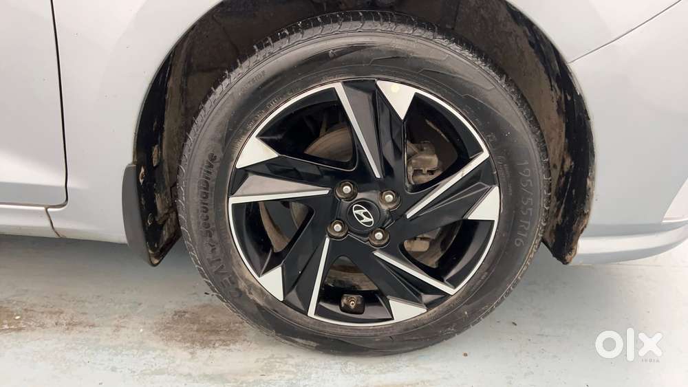 Hyundai Verna 1.5 Mpi Mt Sx (o), 2020, Cng & Hybrids