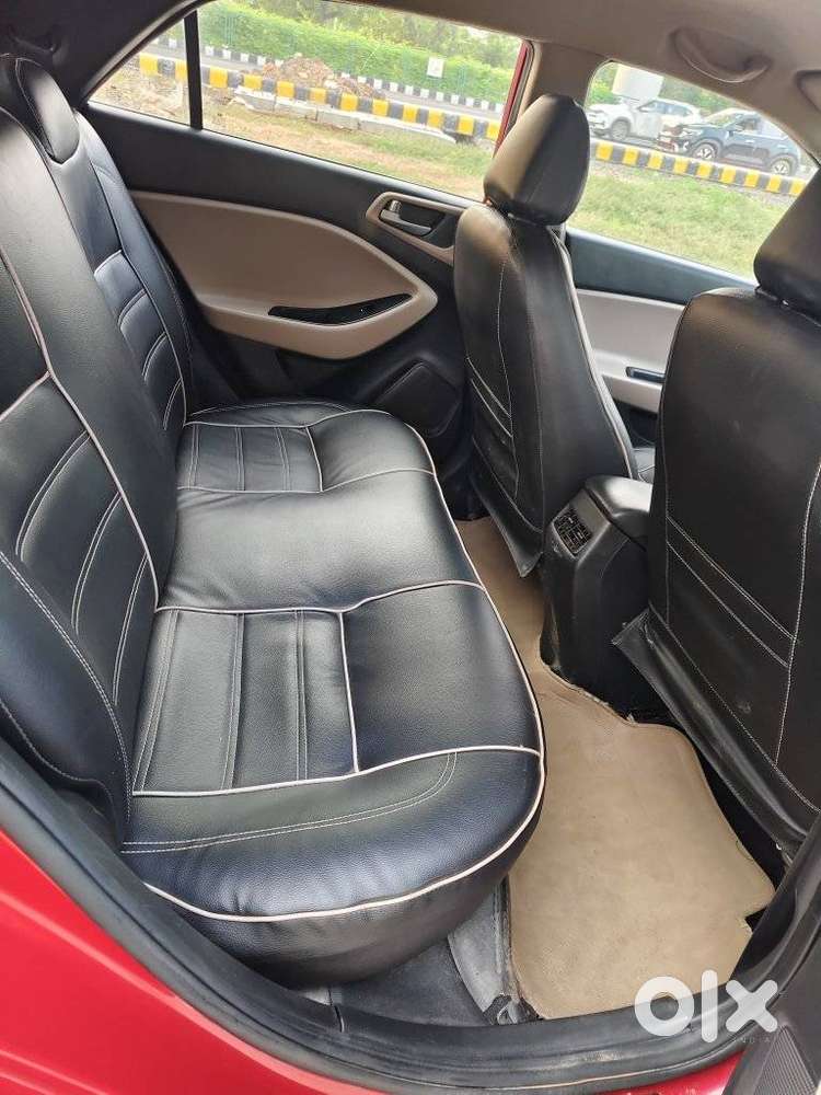 Hyundai Elite I20 Sportz (o) 1.4, 2015, Diesel