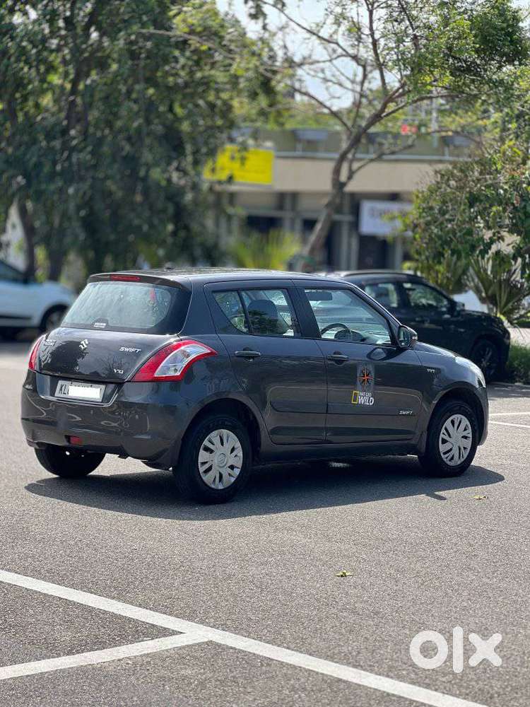 Maruti Suzuki Swift Vxi, 2015, Petrol