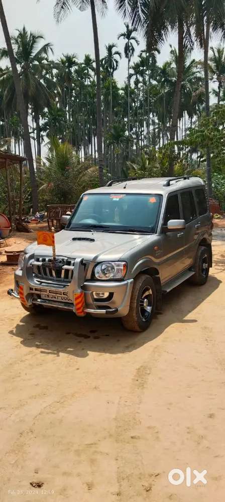 Mahindra Scorpio Classic 2011
