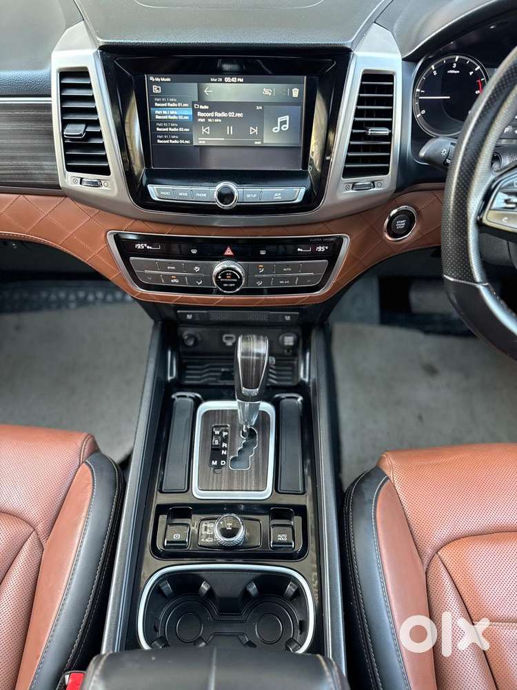 Mahindra Alturas G4 4wd At, 2019, Diesel