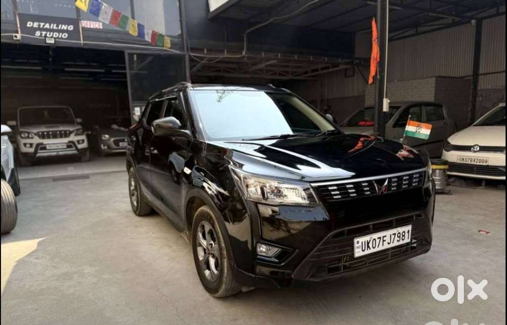 Mahindra Xuv300 W6, 2023, Petrol