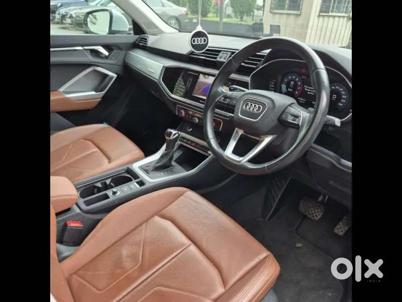 Audi Q3 40 Tfsi Premium Plus, 2023, Petrol