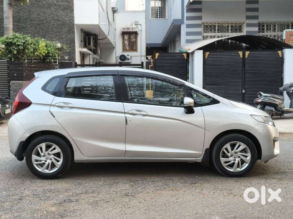 Honda Jazz V Automatic, 2016, Petrol