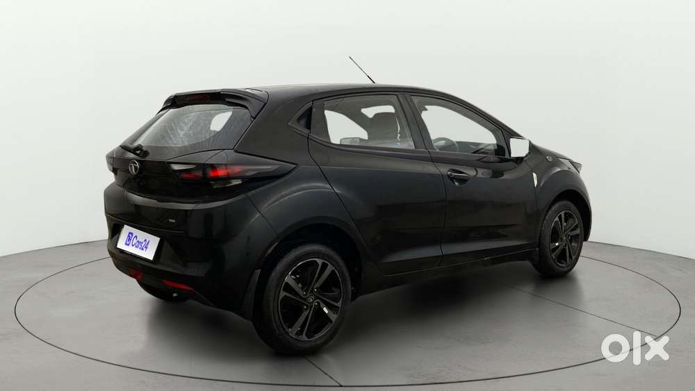 Tata Altroz 1.2 Xza Plus Dark Edition Dct, 2022, Petrol