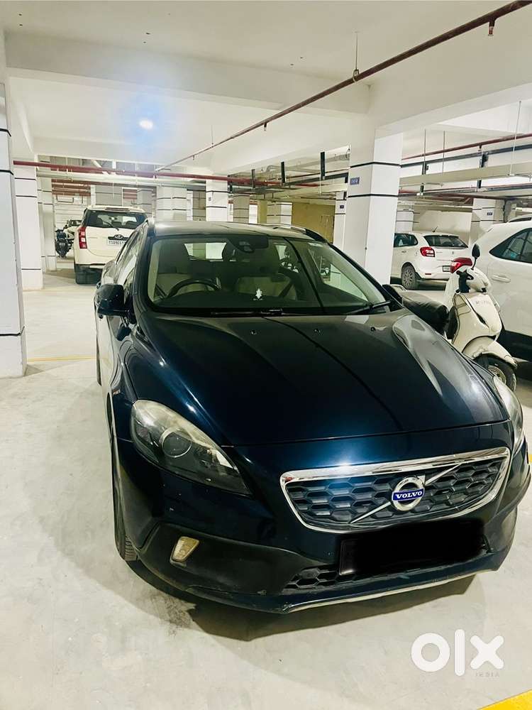 Volvo V40 Cross 2015