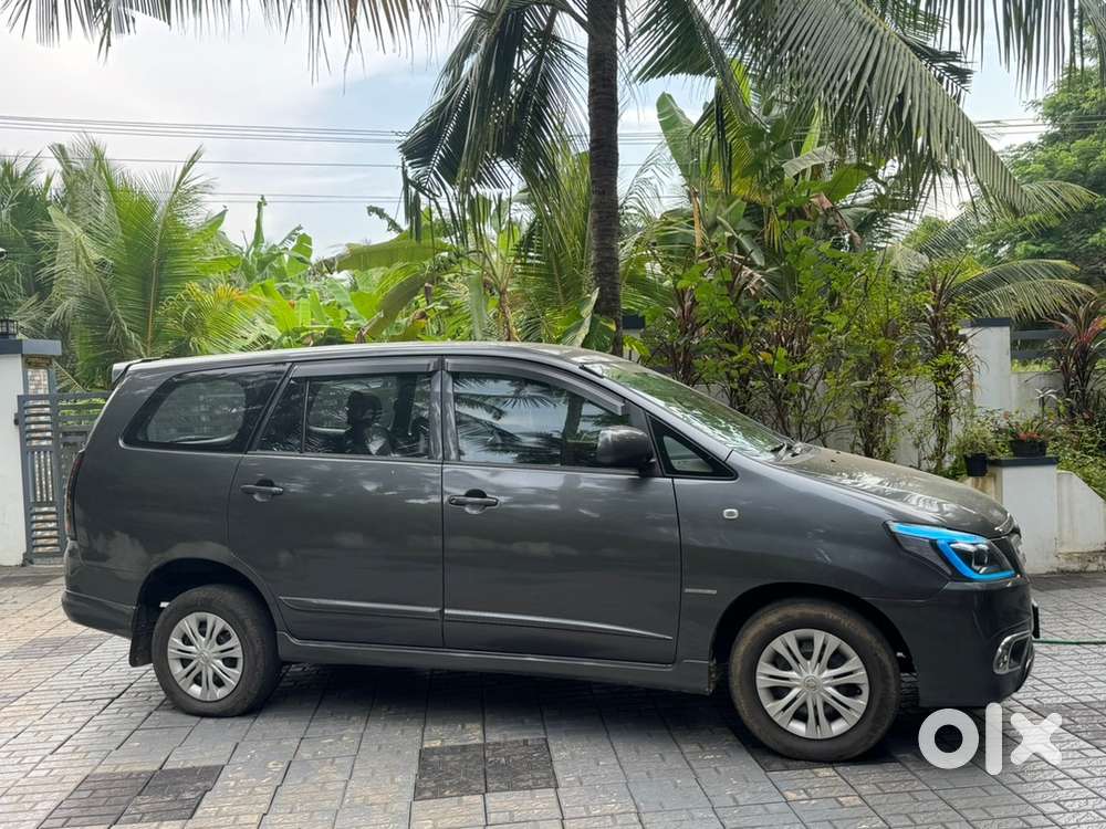 Toyota Innova 2.5g4 Neat And Clean