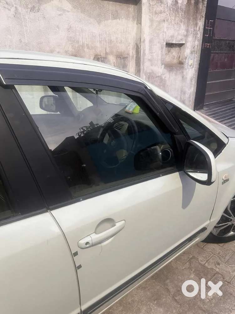 Fine Condition Service Done .car Mein Kisi Bhi Taraha Ka Koi Kaam Nahi