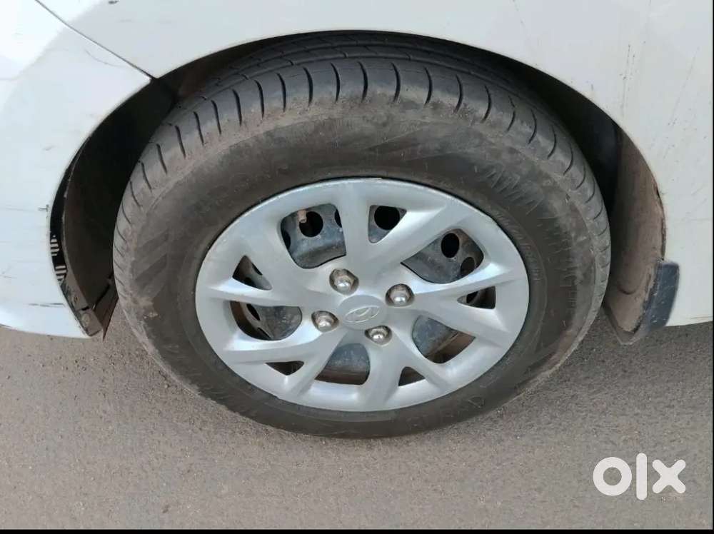 Hyundai Grand I10 2017 Petrol Well Maintained